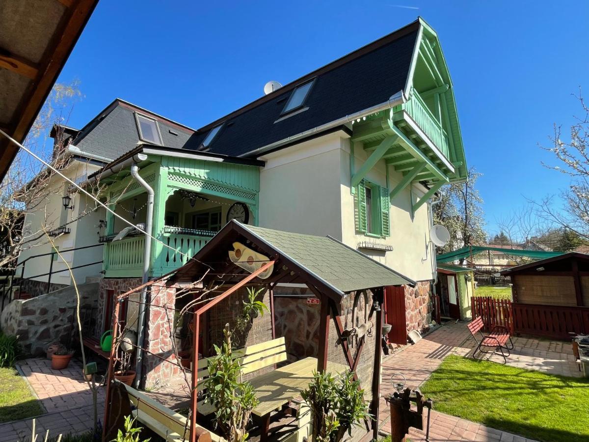 Tamas Apartman Balatonfoeldvar Sziveben- Egesz Evben Nyitva! Luaran gambar