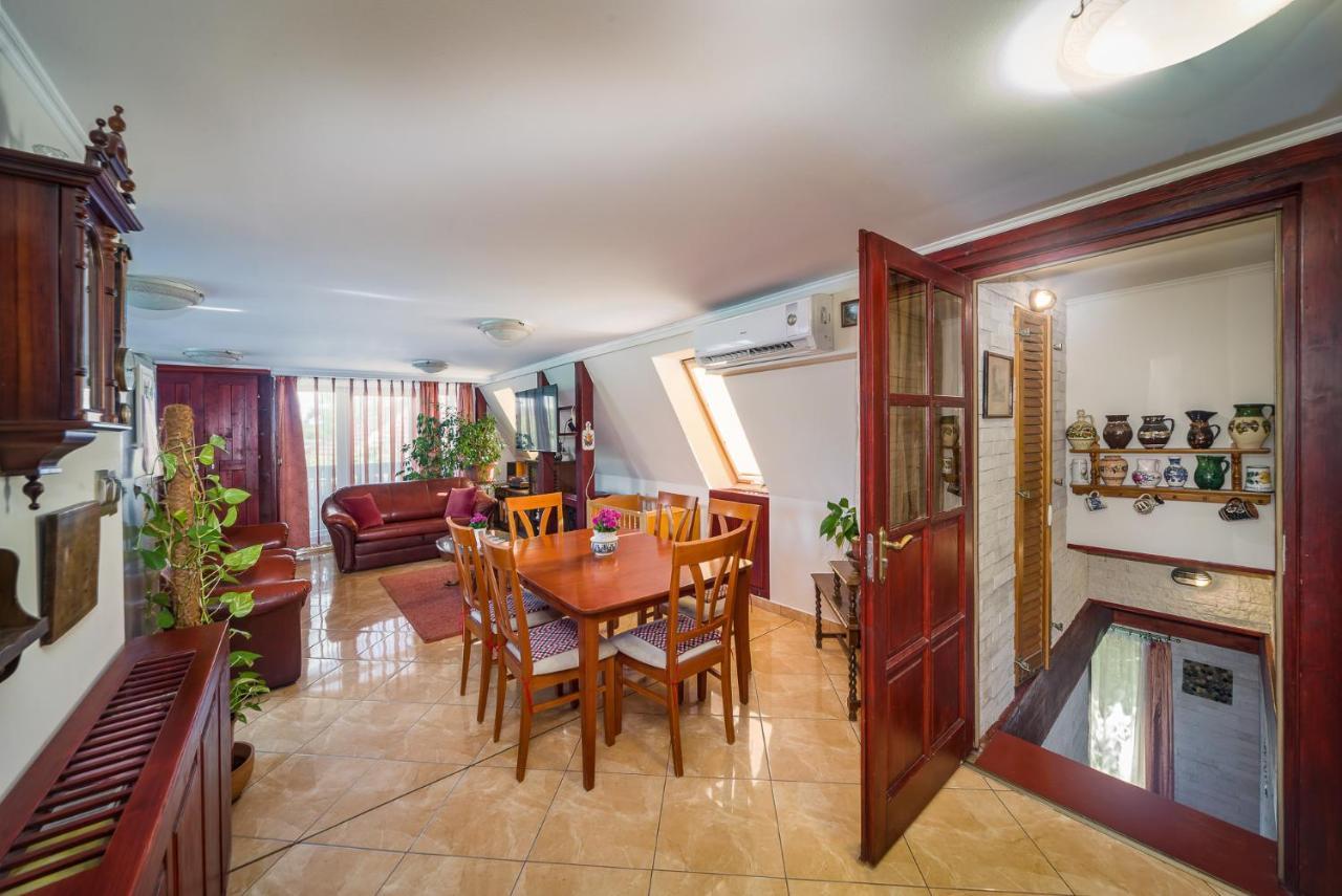 Tamas Apartman Balatonfoeldvar Sziveben- Egesz Evben Nyitva! Luaran gambar