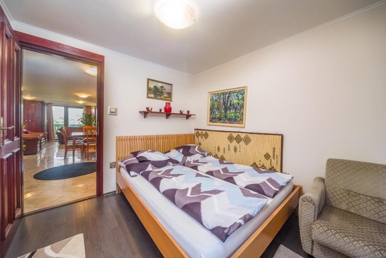 Tamas Apartman Balatonfoeldvar Sziveben- Egesz Evben Nyitva! Apartment Luaran gambar