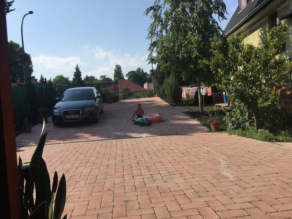 Tamas Apartman Balatonfoeldvar Sziveben- Egesz Evben Nyitva! Apartment Luaran gambar